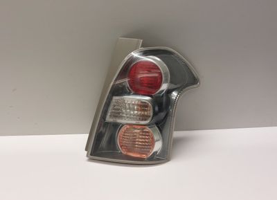 81550-0F080-00 815500F08000 Feu arrière droit TOYOTA COROLLA Verso II (AR10) (2004-2009)