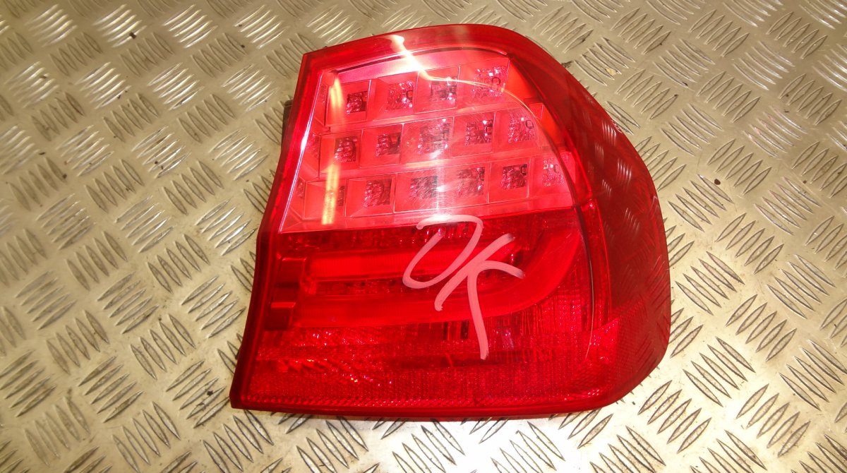 BMW 3 (E90 / E91 / E92 / E93) Tail light, right Tail light, right BMW 3 (E90, E91, E92, E93) (2...