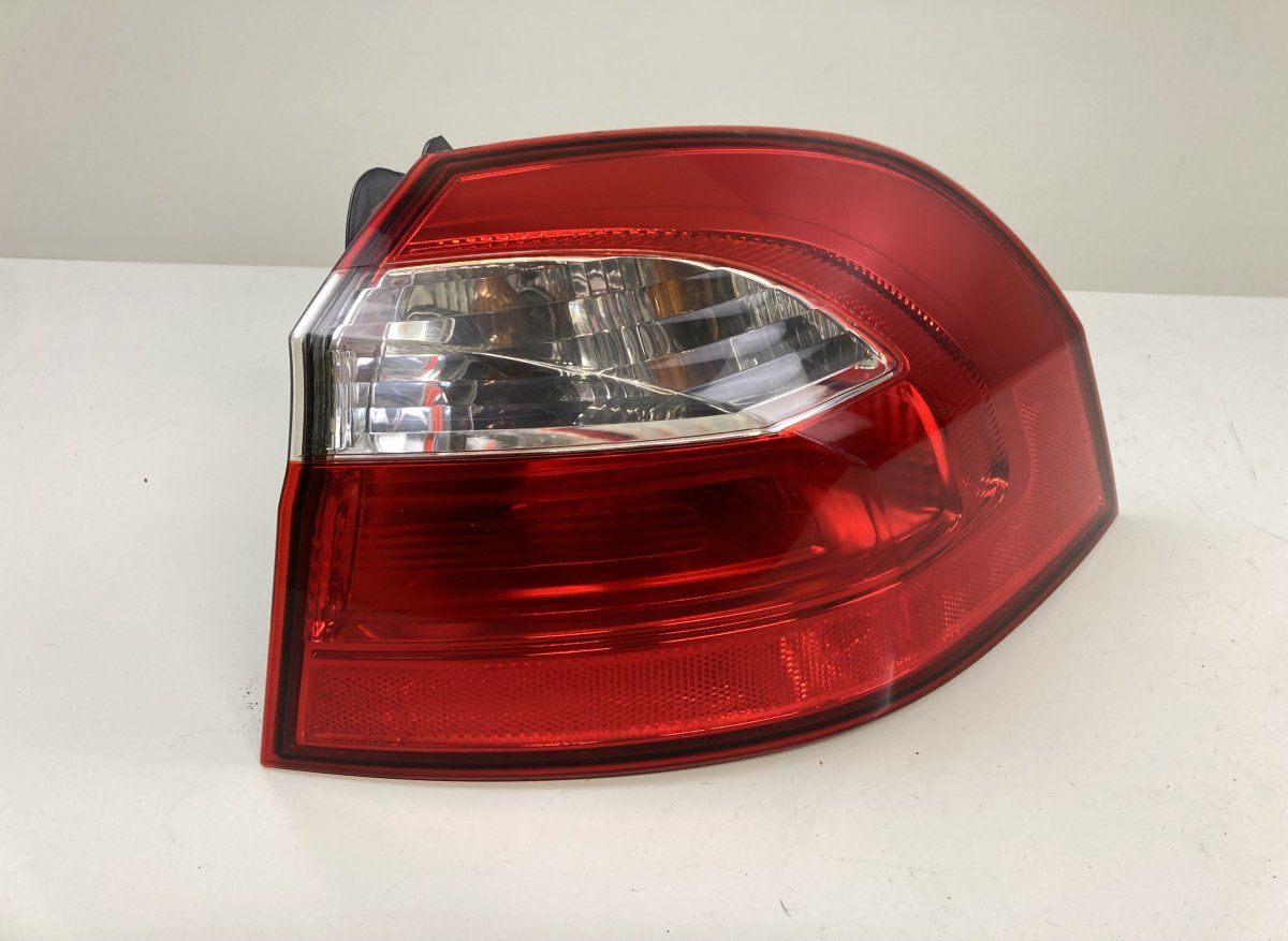 924021W2 Tail light, right KIA RIO III (UB) (2010-2017)