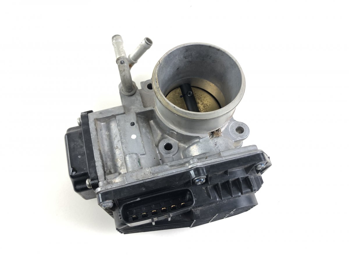 Honda CR-V Throttle body 1640059B003 Throttle body HONDA CR-V V (RW) (20...