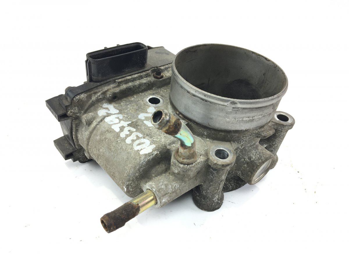 Mitsubishi Outlander Throttle body MN135985 Throttle body MITSUBISHI OUTLANDER I (...