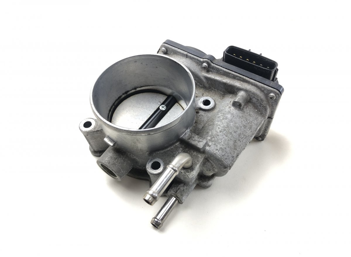 Lexus IS Throttle body 2203036030 Throttle body LEXUS IS III (XE30) (2...