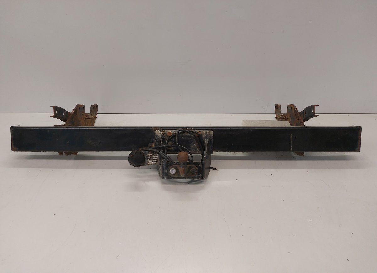 Toyota Hilux vetokoukut AHTFR29G807032460 Towbar TOYOTA HILUX VII (AN10...
