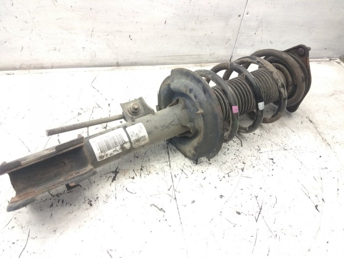 Suspension Leg Front Right KIA SORENTO II (XM) (2009-2015)