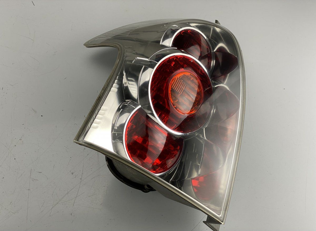 Tail light left TOYOTA COROLLA Verso II (AR10) (2004-2009)