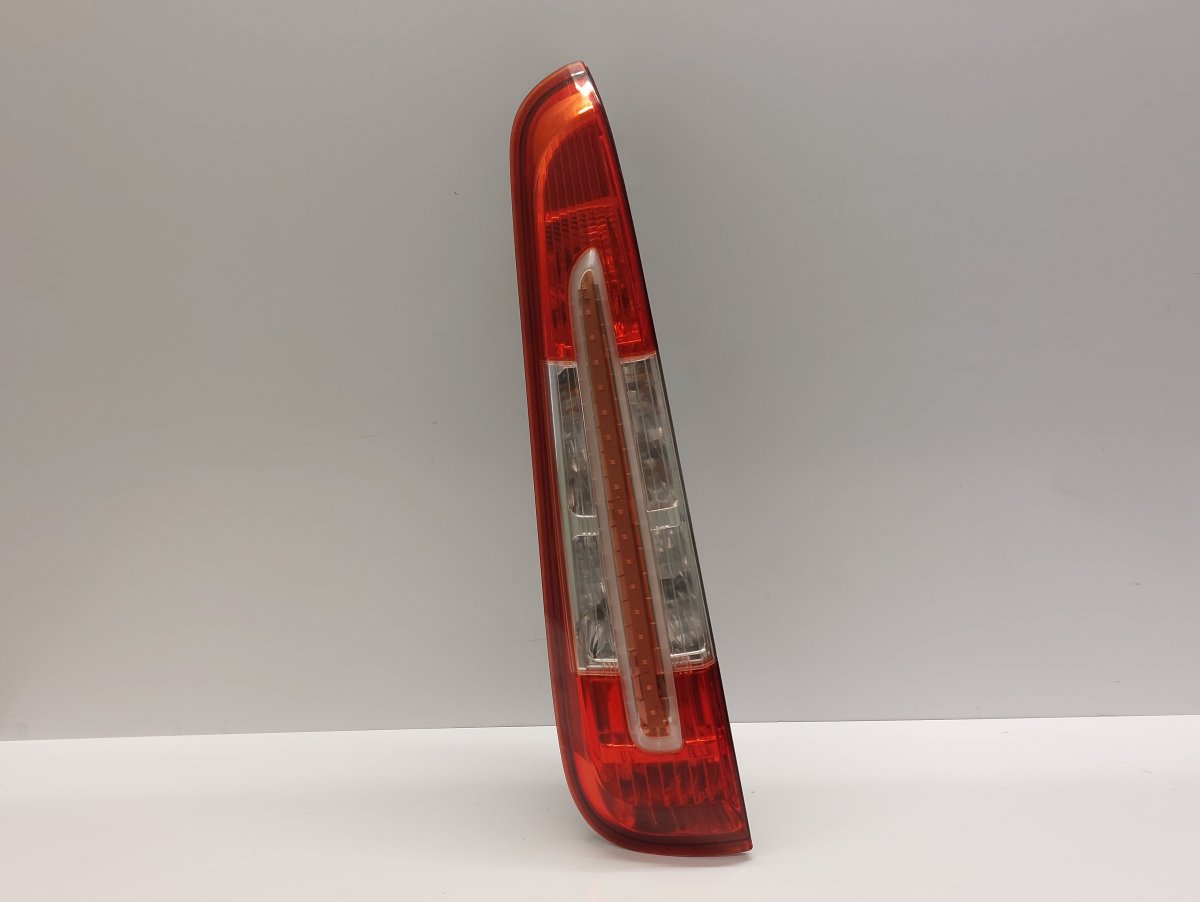 Ford C-Max takavalo (vasen) 7M51-13405-AH 7M5113405AH 1543052 Tail light le...