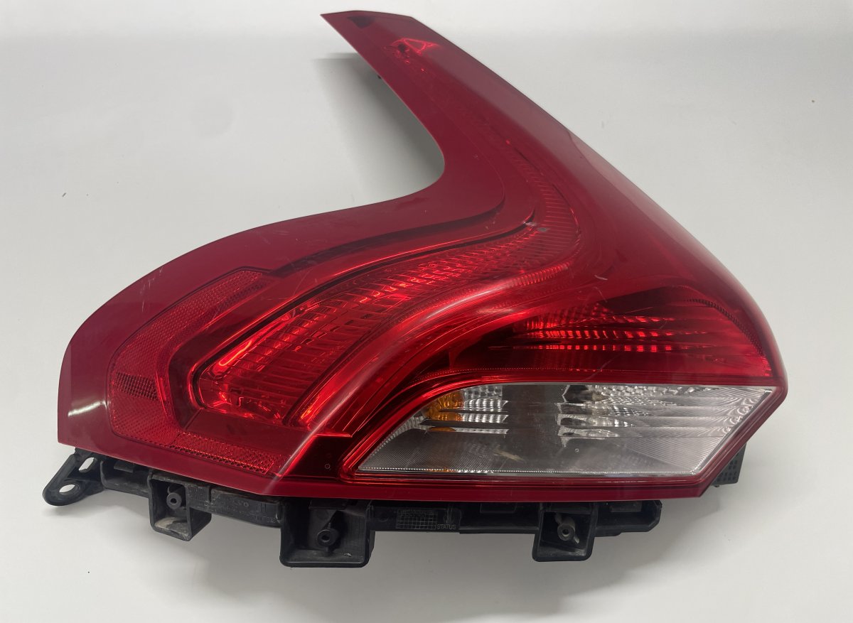 Volvo V40 tail light left 31395844 21220104 Tail light left VOLVO V40 (20...