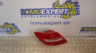 15259F/A Kreisais aizmugurējais lukturis MERCEDES-BENZ C-CLASS (W204) (2007-2013)