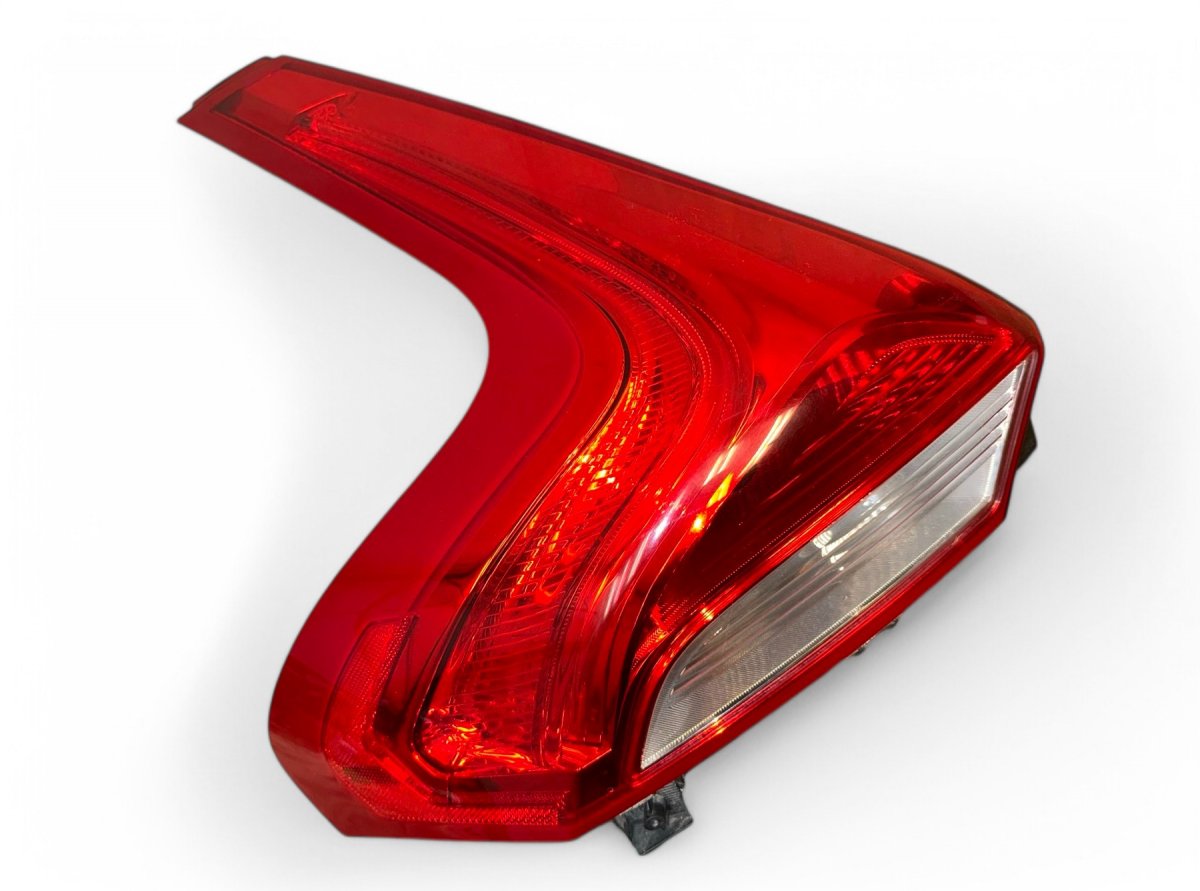 Volvo V40 tail light left 31395844 Tail light left VOLVO V40 (2012-2019)
...