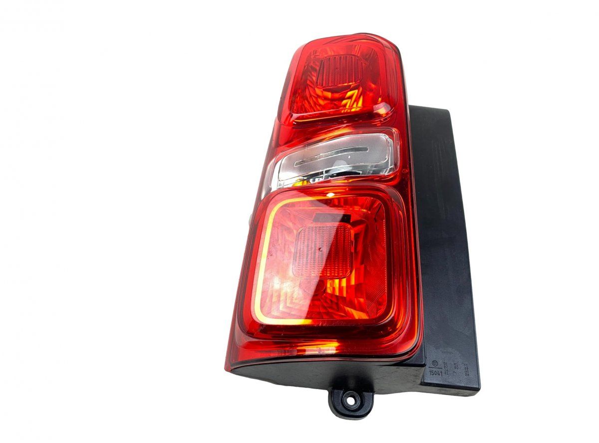 9808243180 Tail light left TOYOTA PROACE (MDY, MDZ) (2016-)