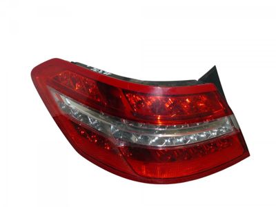 Kreisais aizmugurējais lukturis MERCEDES-BENZ E-CLASS (W212) (2009-2016)