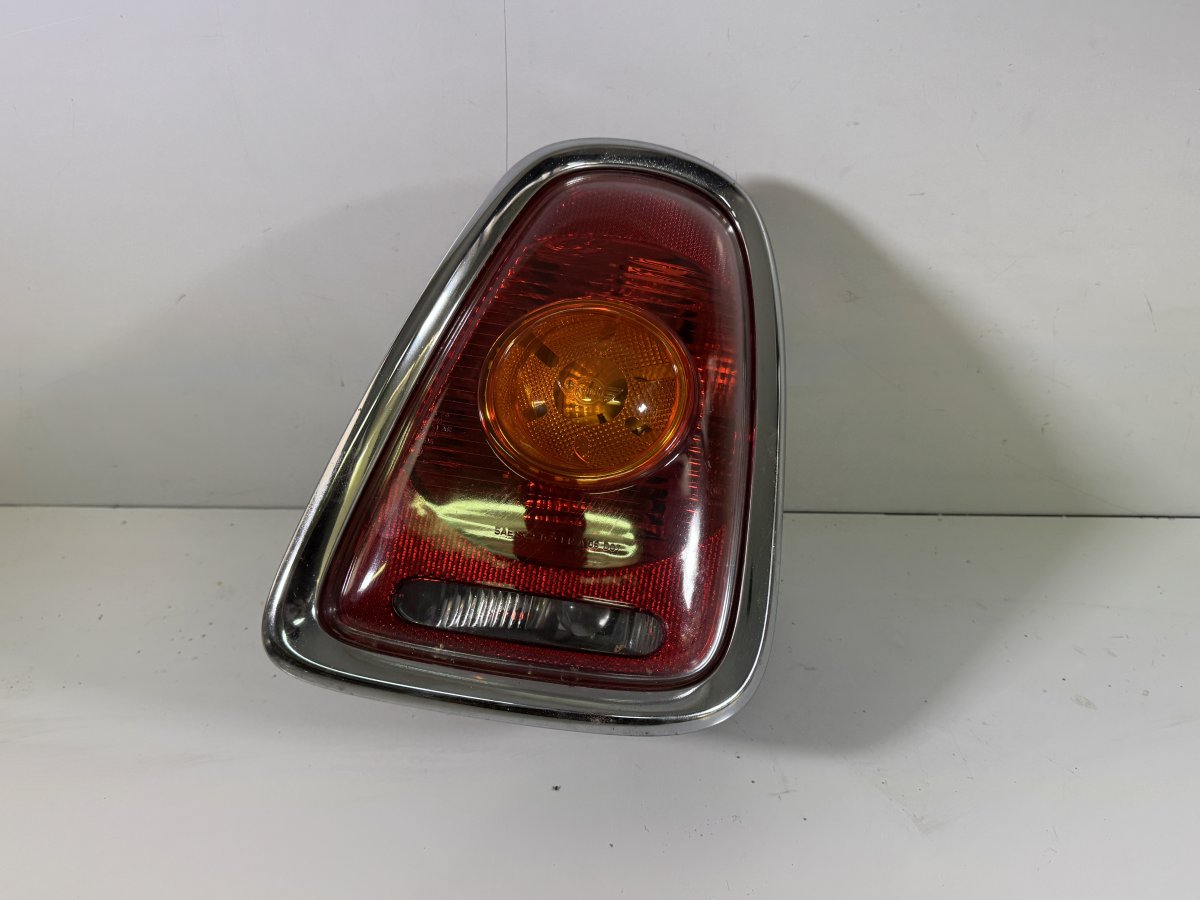 Mini One, Cooper (R50 / R52 / R53) Tail light, right 0337200 0337250 Tail light, right MINI MINI II ...