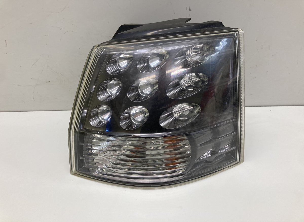 Mitsubishi Outlander Tail light, right 22087813 22087920 Tail light, right MITSUBISHI ...