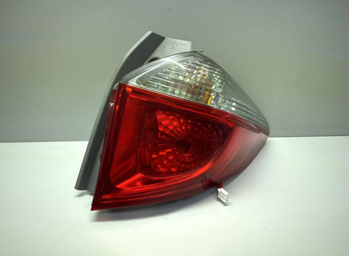 Toyota Verso Tail light, right 8155152660 Tail light, right TOYOTA VERSO S / R...