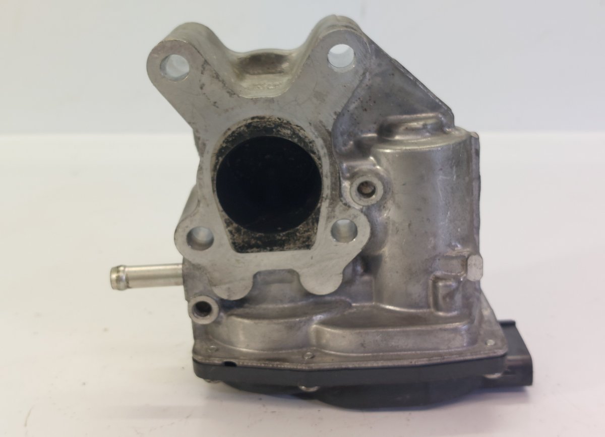 Mazda 6 (GJ / GL) Throttle body SH0120300 Throttle body MAZDA 6 (GJ, GL) (2012-...
