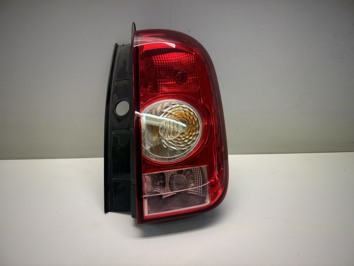 Dacia Duster Tail light, right 265506837R Tail light, right DACIA DUSTER I (20...