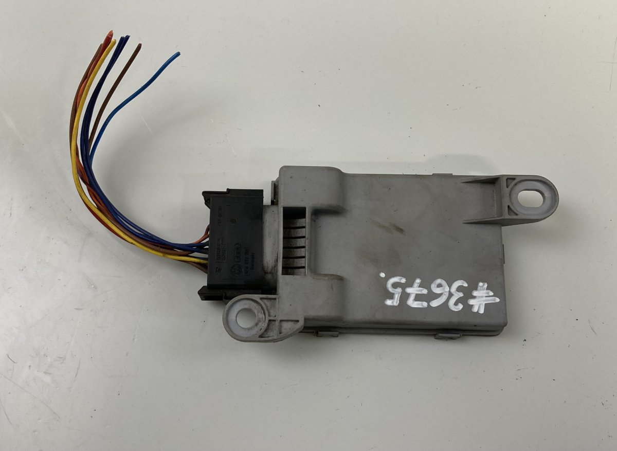 Volkswagen Touareg Tyre pressure control uinit 7P6907273G Tyre pressure control uinit VW TOUAR...