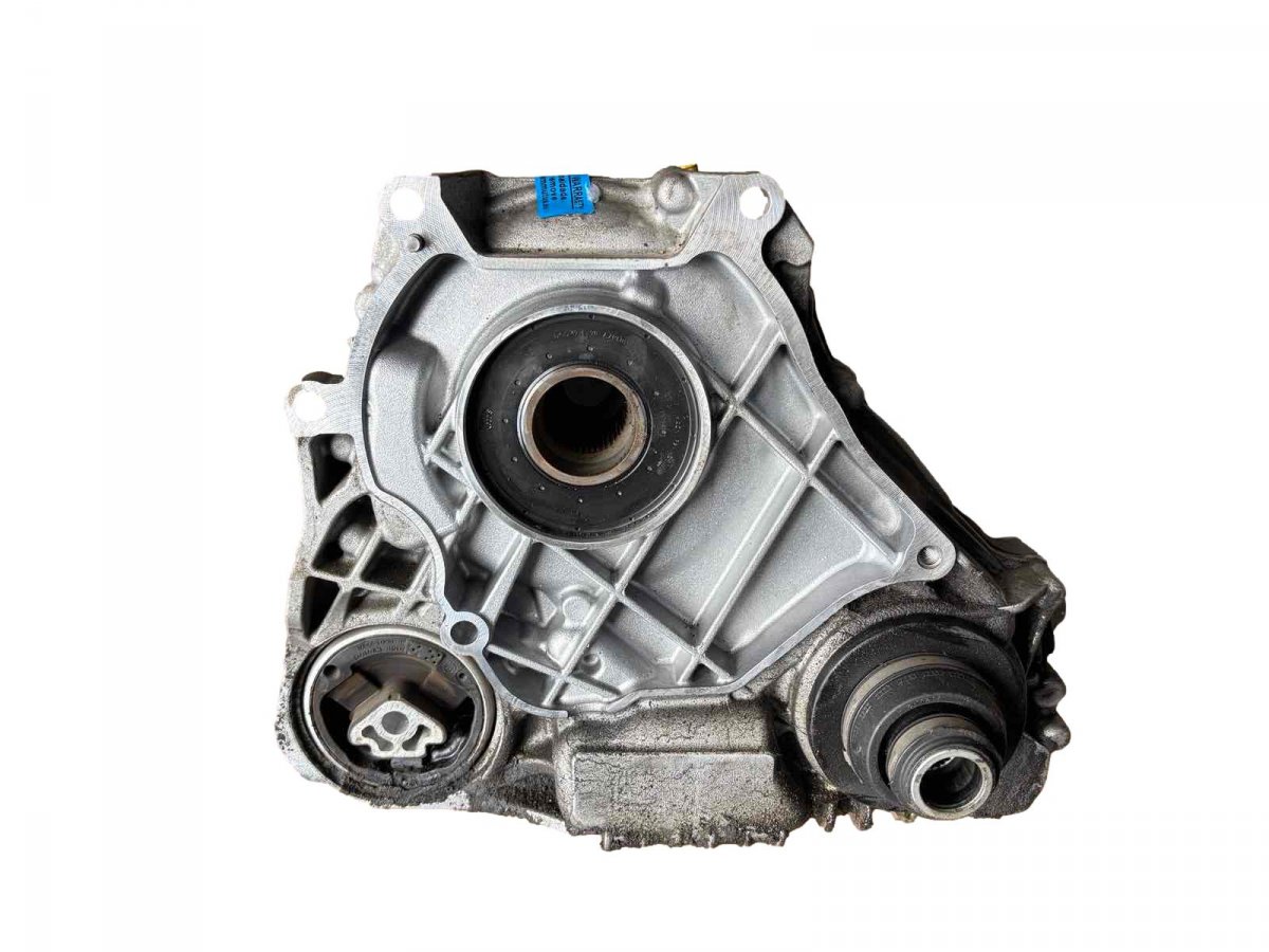 BMW 5 (F10 / F11) Transfer box 8689416 Transfer Box BMW 5 (G30, G31) (2016-202...