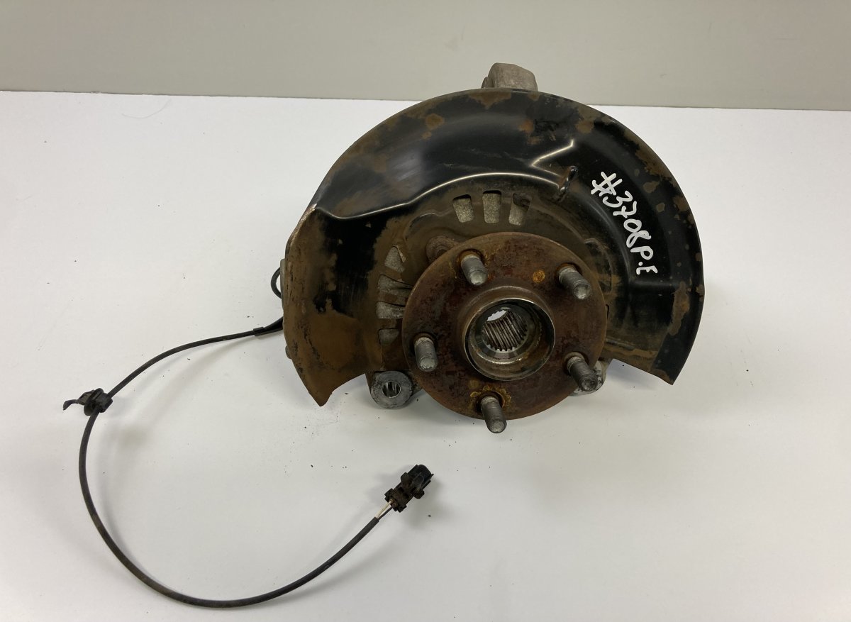 Toyota Prius Wheel bearing housing front right 4320147030 4355047010 Wheel bearing housing fro...