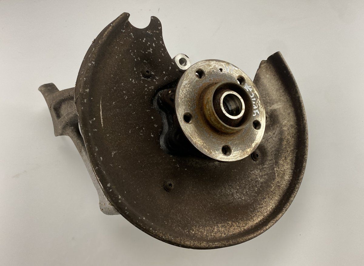 8R0505431F Wheel bearing housing rear left AUDI A6 / A6 ALLROAD (C7, 4G) (2010-2018)