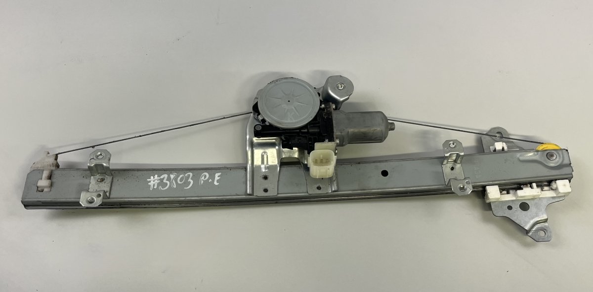 Nissan X-Trail / Rogue Window Regulator mechanism front right 807314CA0A 807204CA0A Window Regulator mechanis...