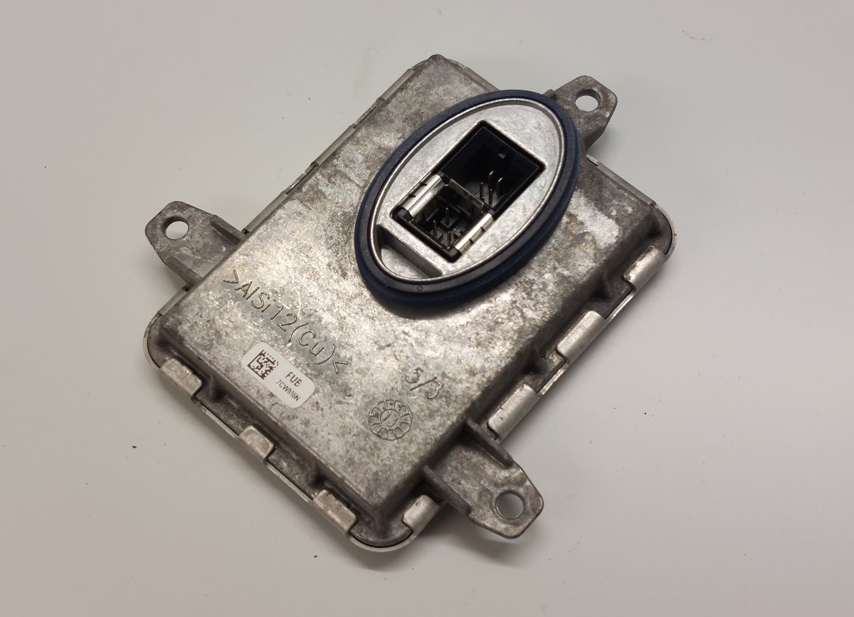 BMW 3 (E90 / E91 / E92 / E93) Xenon control unit left 7296090 130732931700 Xenon control unit left BM...