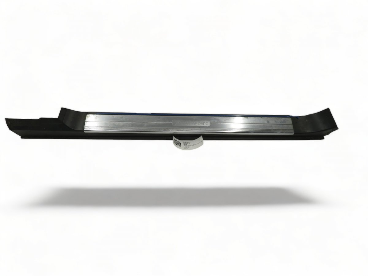 Mercedes-Benz C (W203) Scuff Plate Front Left A2156801535 2156801535 A21568016359B51 Scuff Pl...