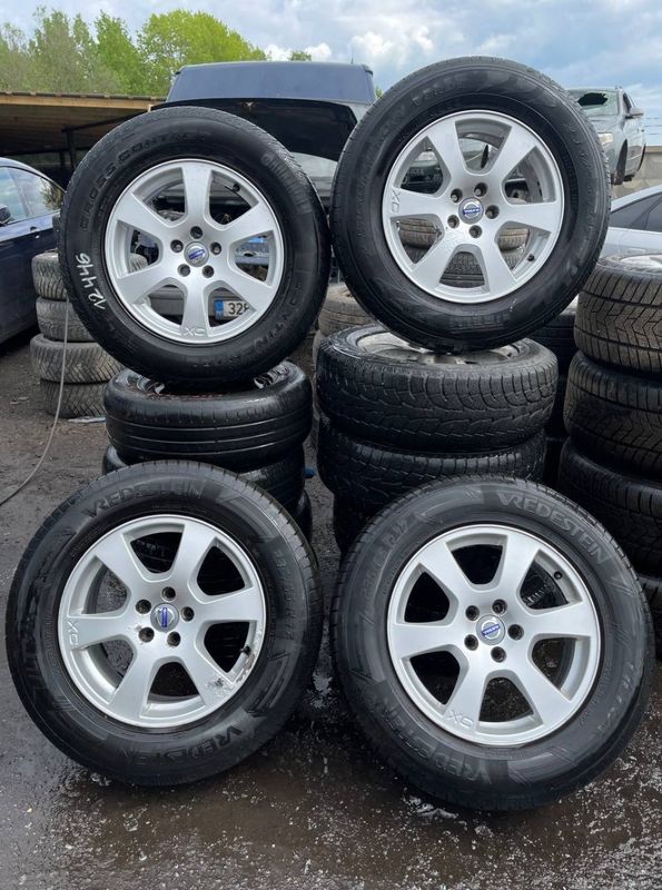 7.5JX17 ET55 D63.4 5X108 Fälgset Med Däck 4 st VOLVO XC60 I (2008-2017)