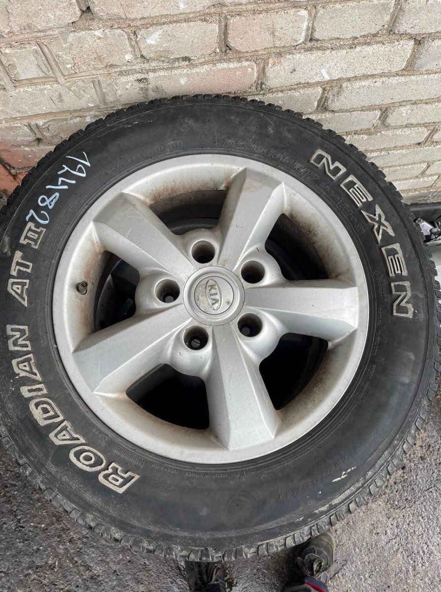 7JX17 ET45 D95.3 5X139.7 Rim set With Tyres 4 pcs KIA SORENTO I (JC) (2002-2009)