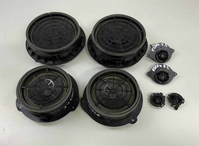 8W5035411 8W0035415 8W5035399 8W0035399 Set of loudspeakers AUDI A4 (8W, B9) (2015-)