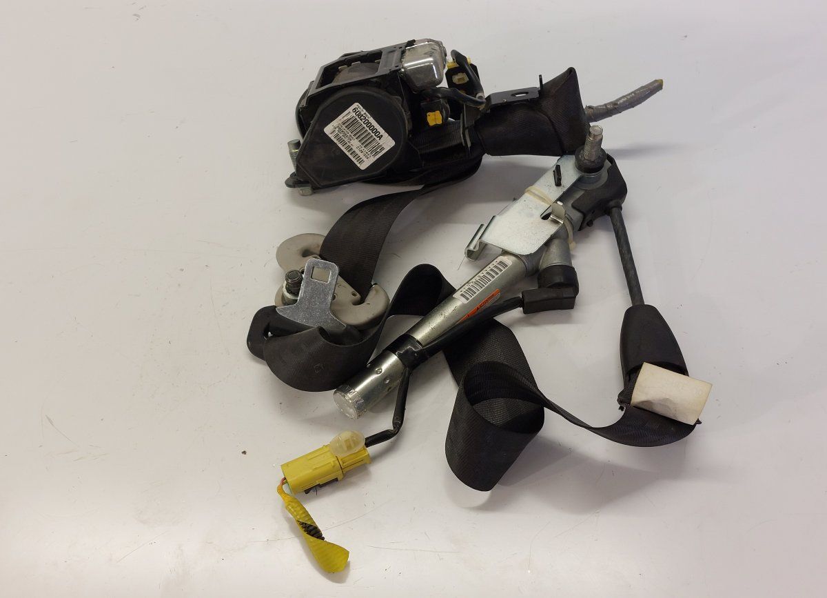 608200000A 607917B Seat Belt Front Right HONDA CR-V III (RE) (2006-2012)