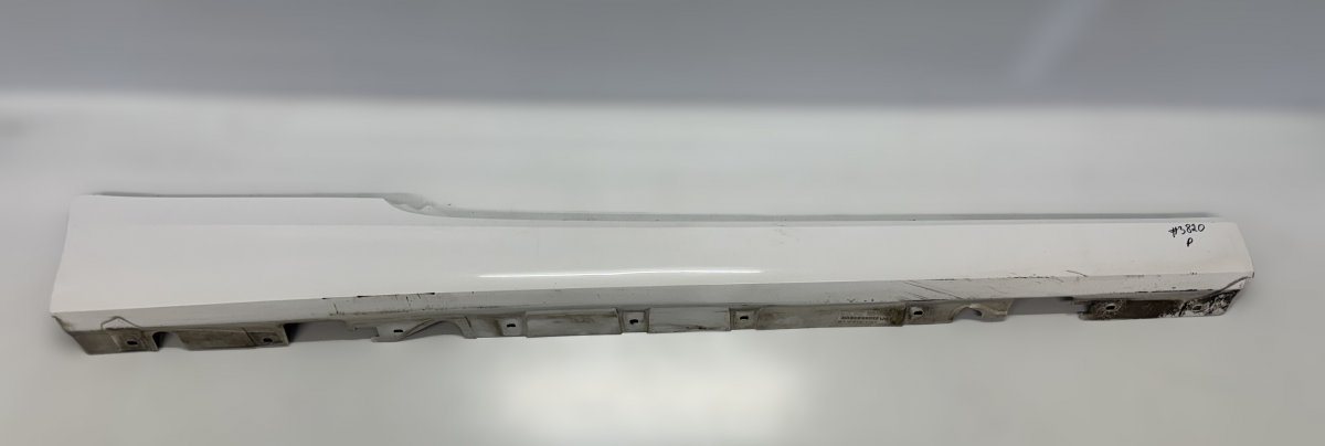 BMW 3 (E90 / E91 / E92 / E93) порог (правый) 51777130874 Side Skirt Right BMW 3 (E90, E91, E...