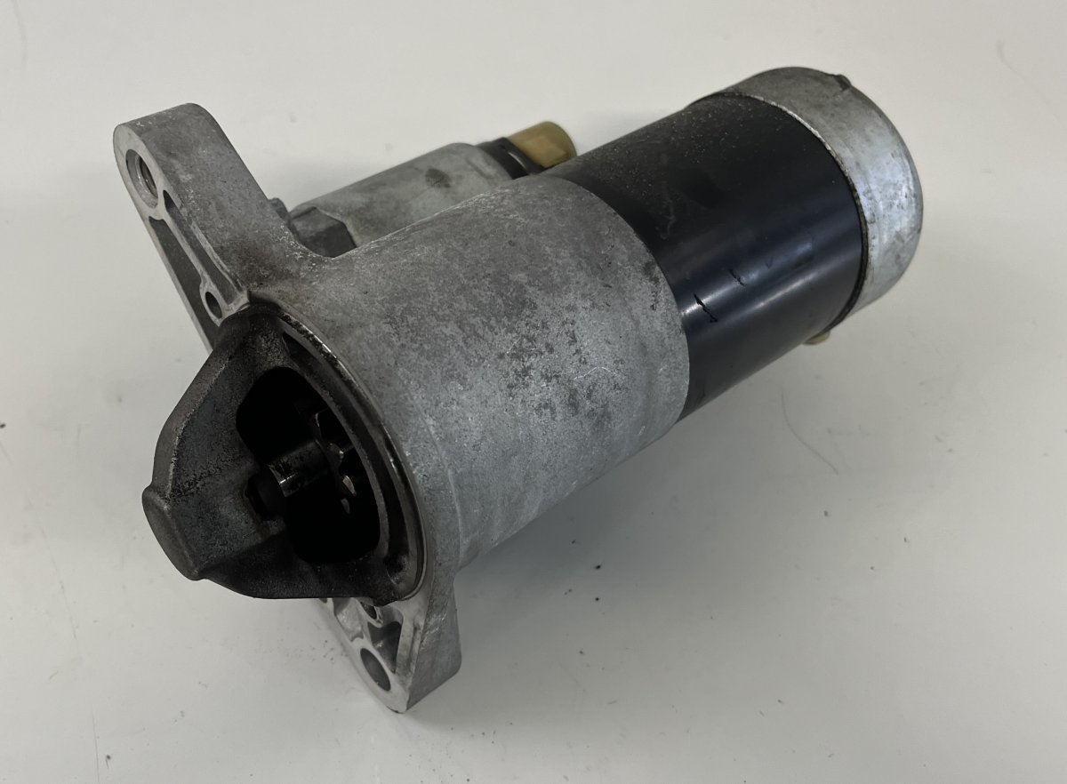 Mazda 3 (BM / BN) Starter Motor M001T81582 Starter motor MAZDA 3 III (BM) (2013...