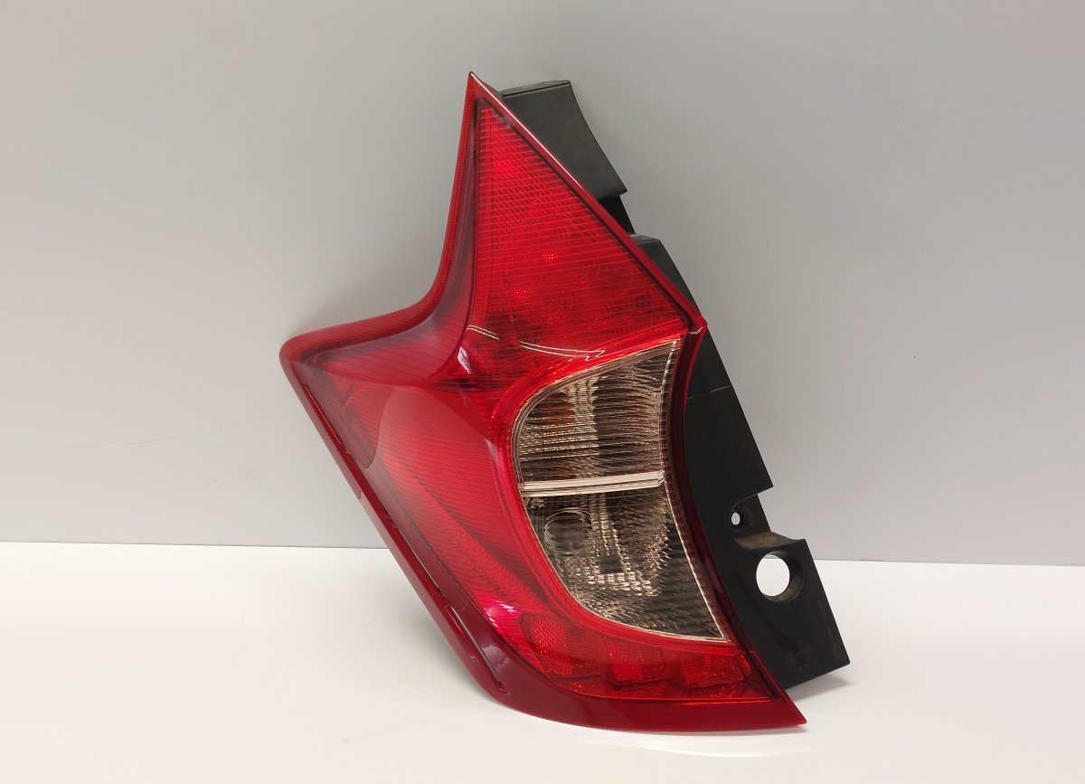 Nissan Note (E11) tagatuli (vasak) 26555-3VA5B 265553VA5B Tail light left NISSAN N...