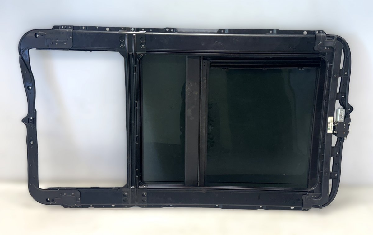 BMW X5 (E70) Люк на крыше 719953505 Sunroof BMW X5 (E70) (2007-2013)

Par...