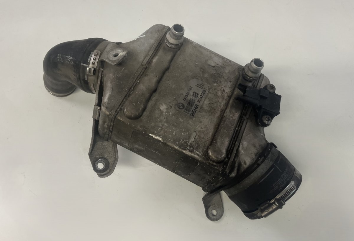 BMW X6 (E71 / E72) Intercooler  757540302 Intercooler BMW X6 (E71, E72) (2008-2...