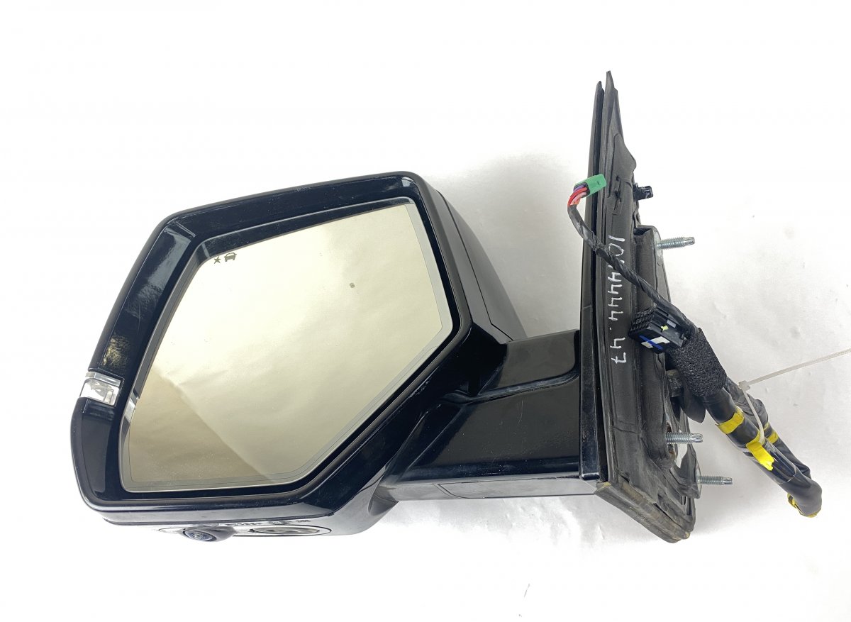 Cadillac Escalade peili (vasen) 23331704 Mirror left CADILLAC ESCALADE (2014-)
...