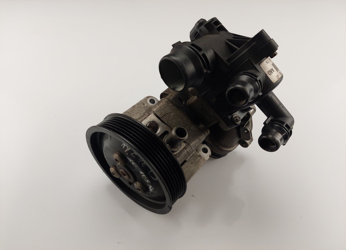 BMW 3 (E46) насос усилителя рулевого управления 7515776 6756611 Power steering pump BMW 3 (E46)...