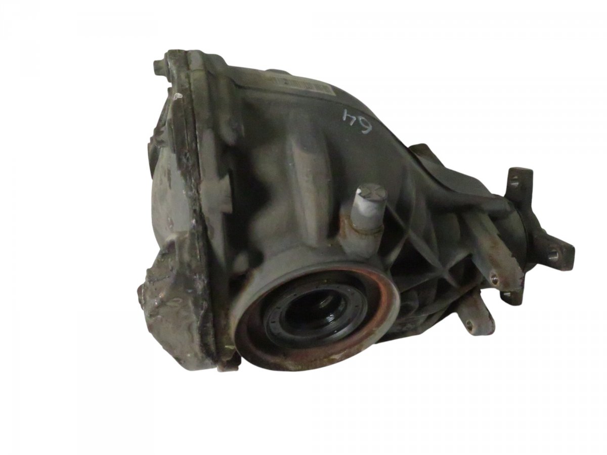 Mercedes-Benz CLS (C219) Rear axle differential A2193500400 A2193502014 Rear axle differential ...