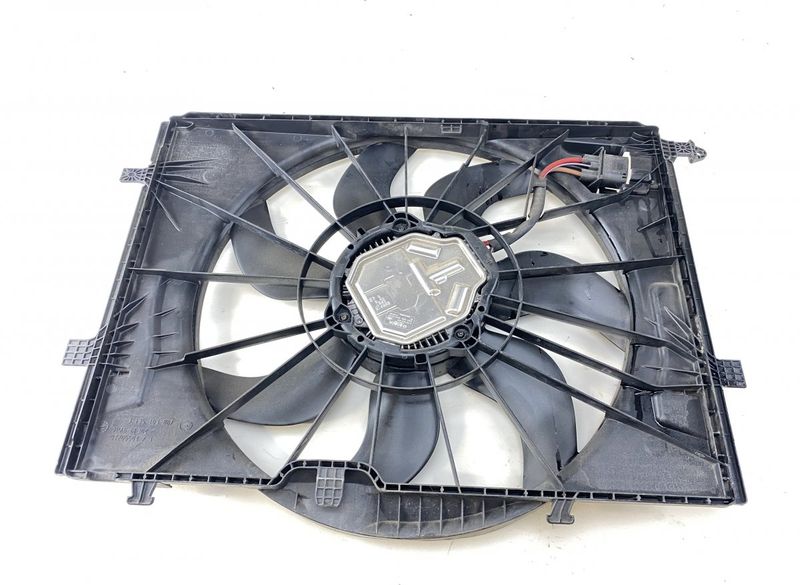 3137232033 1137328706 0130707400 3137232033 1137328706 0130707400 Kylarfläkt elektrisk MERCEDES-BENZ C-KLASS (W205) (2013-2021)