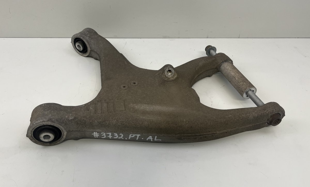 Audi A6 (C7) Rear Axle Track Control Arm Lower Rear right 8K0505312J Rear Axle Track Control Arm Lower Re...