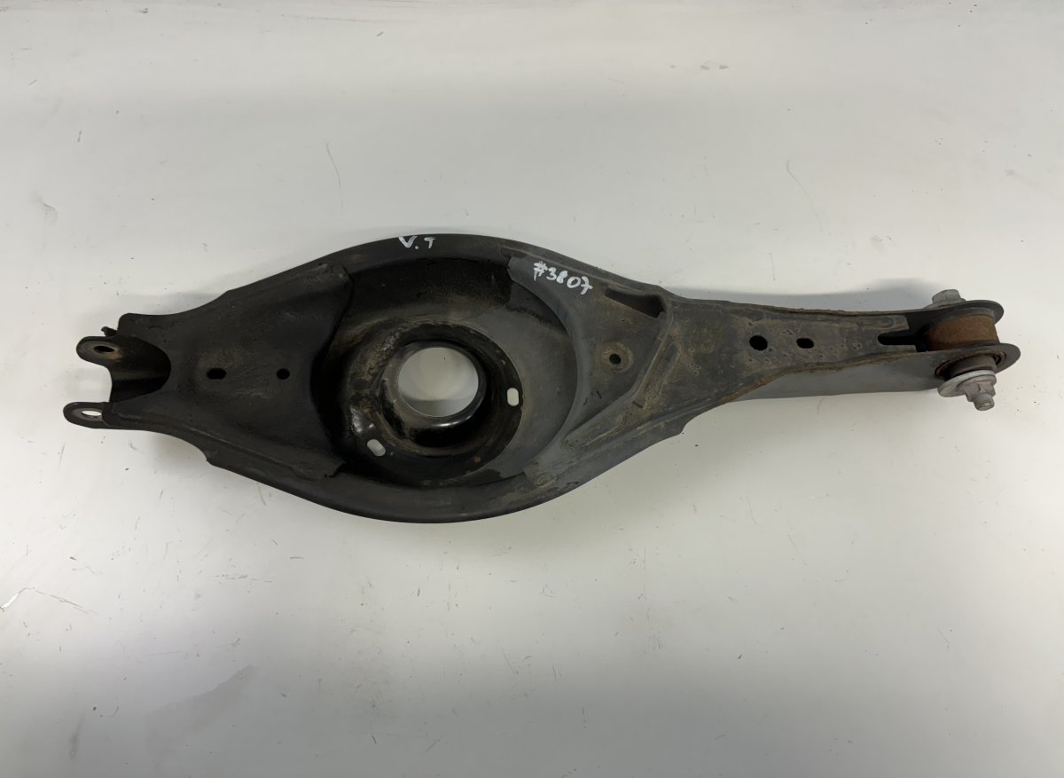Mazda 3 (BM / BN) Rear Axle Track Control Arm lower left B45A-28-350 B45A28350 Rear Axle Track Control A...