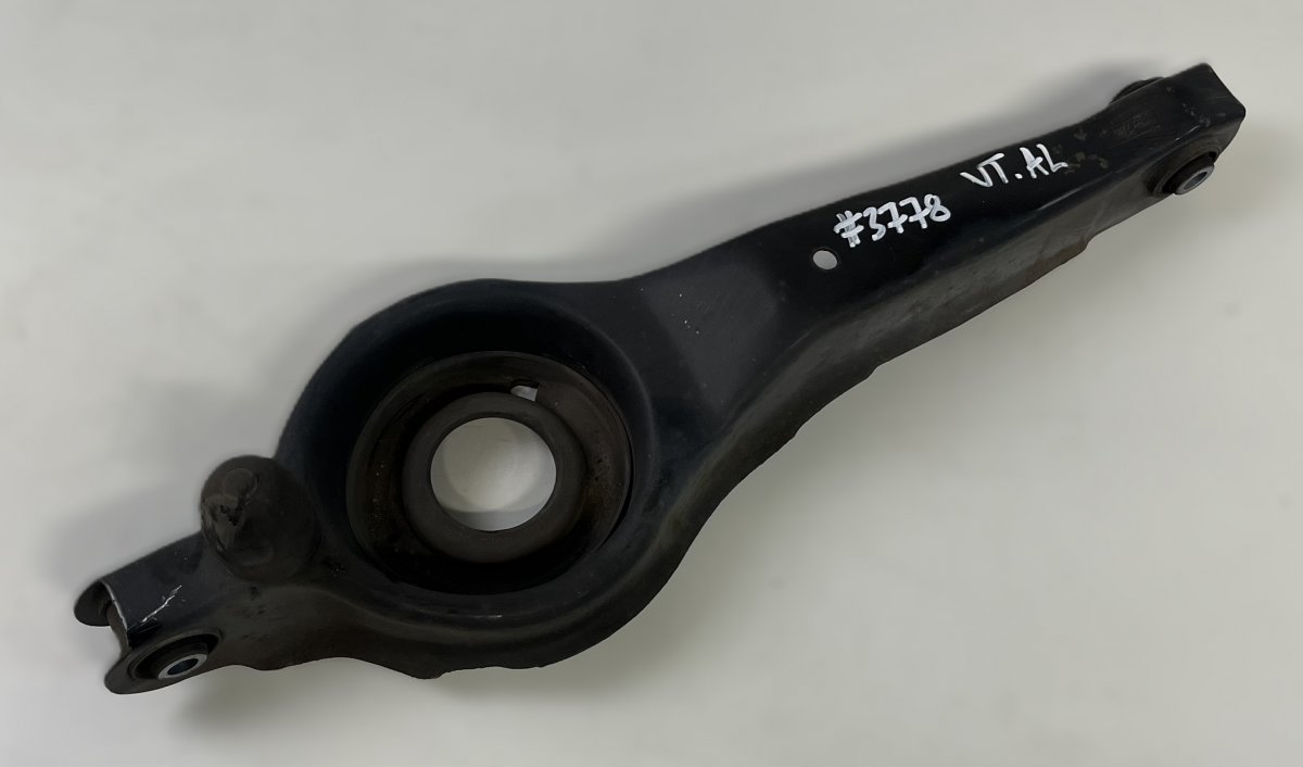 Mazda 5 (CW) Rear Axle Track Control Arm lower left C29128300C Rear Axle Track Control Arm lower le...