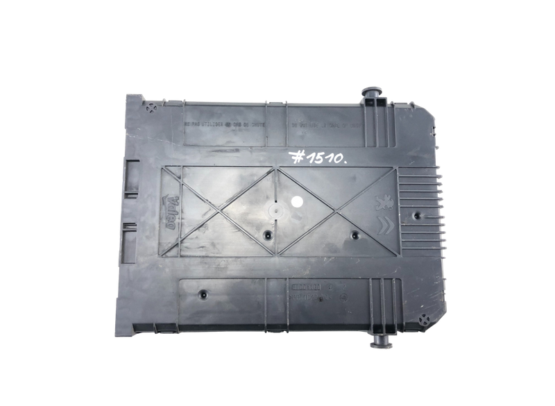 Fuse box PEUGEOT 208 I (A9) (2012-2019)