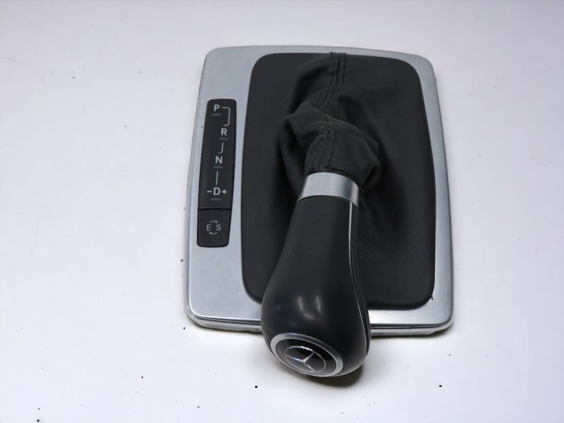 A2042674588 A20426745882A17 A20426775109E38 A2042677510 Gearstick (selector) knob / handle MERCEDES-BENZ C-CLASS (W204) (2007-2013)