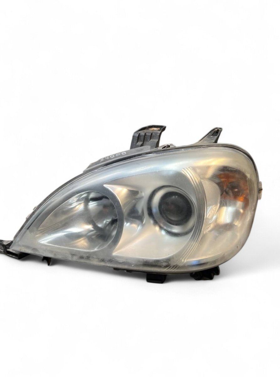 A1638203761 A1638204561 Headlight left MERCEDES-BENZ ML-CLASS (W163) (1998-2005)