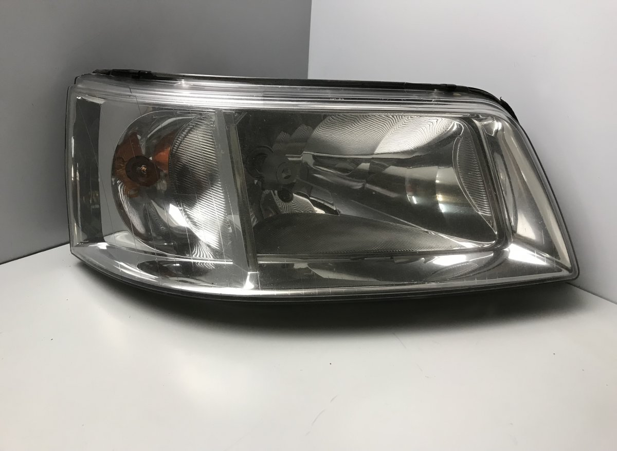 Volkswagen Transporter (T5, Caravelle, Multivan) esituli (parem) 7H1941016N Headlight right VW TRANSPORTER T5 / ...