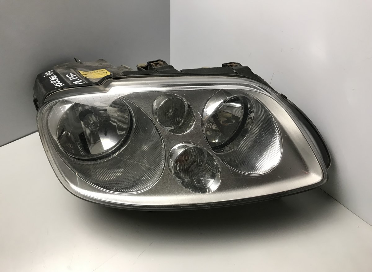 Volkswagen Touran esituli (parem) 1T0941006D Headlight right VW TOURAN (1T1, 1T2)...