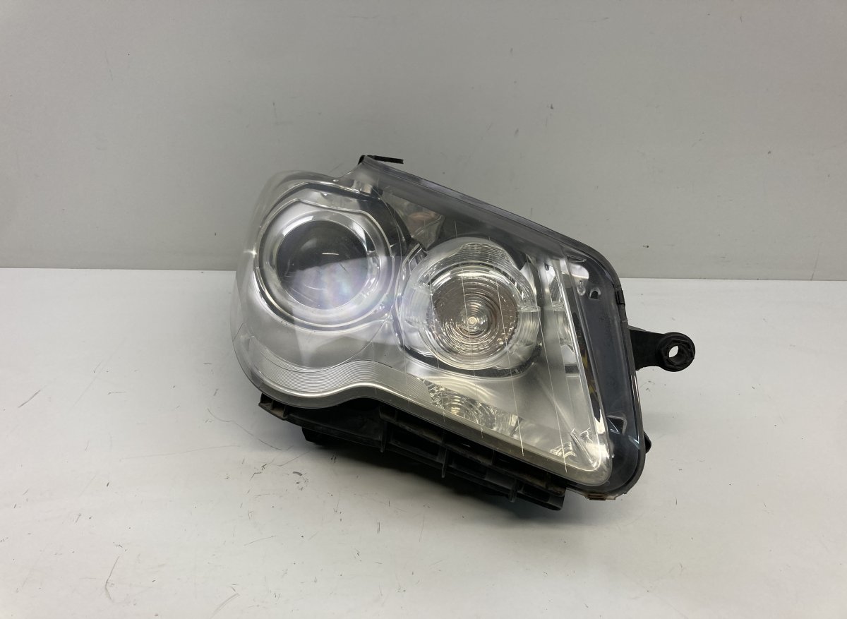 Volkswagen Touran передняя фара (правая) 1T2941752A 0301233682 Headlight right VW TOURAN...