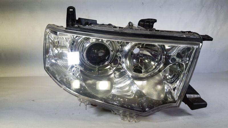 8301B358 Headlight right MITSUBISHI L200 IV / TRITON (KA, KB) (2005-2015)